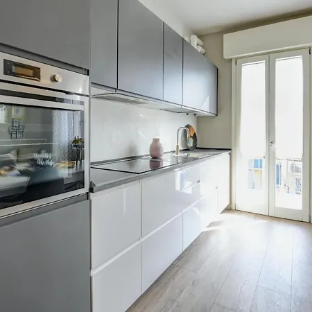 Desenzanoloft Official Partner Marriott Homes & - Bacco Family * Desenzano del Garda